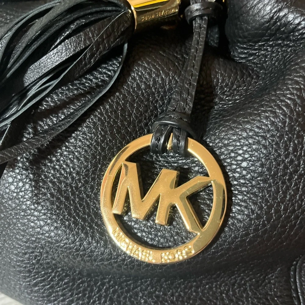 Michael Kors East meet West Black Ring Tote Bag